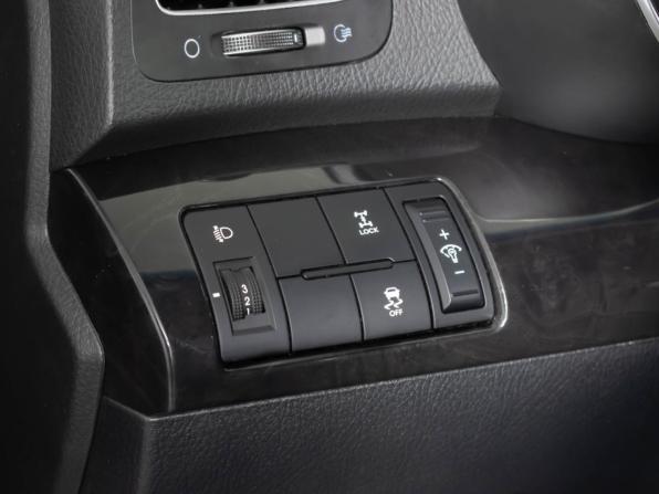Kia Sorento II Рестайлинг с пробегом 2017 года, цена 1 470 000 рублей, 383965 км, внедорожник, Автокод Объявления