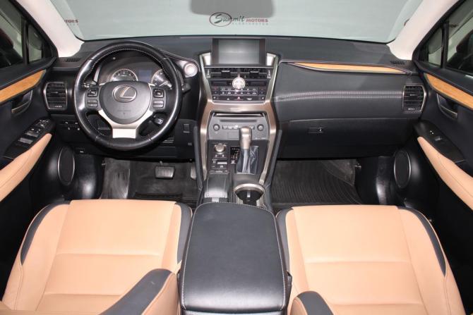 Lexus NX I с пробегом 2017 года, цена 3 250 000 рублей, 44710 км, внедорожник, Автокод Объявления