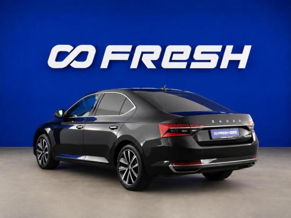 Skoda Superb III Рестайлинг с пробегом 2024 года, цена 3 033 444 рубля, 55026 км, лифтбек, Автокод Объявления