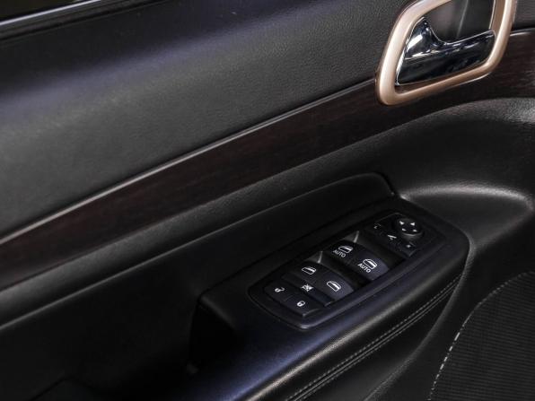 Jeep Grand Cherokee IV (WK2) Рестайлинг с пробегом 2014 года, цена 2 490 000 рублей, 127651 км, внедорожник, Автокод Объявления