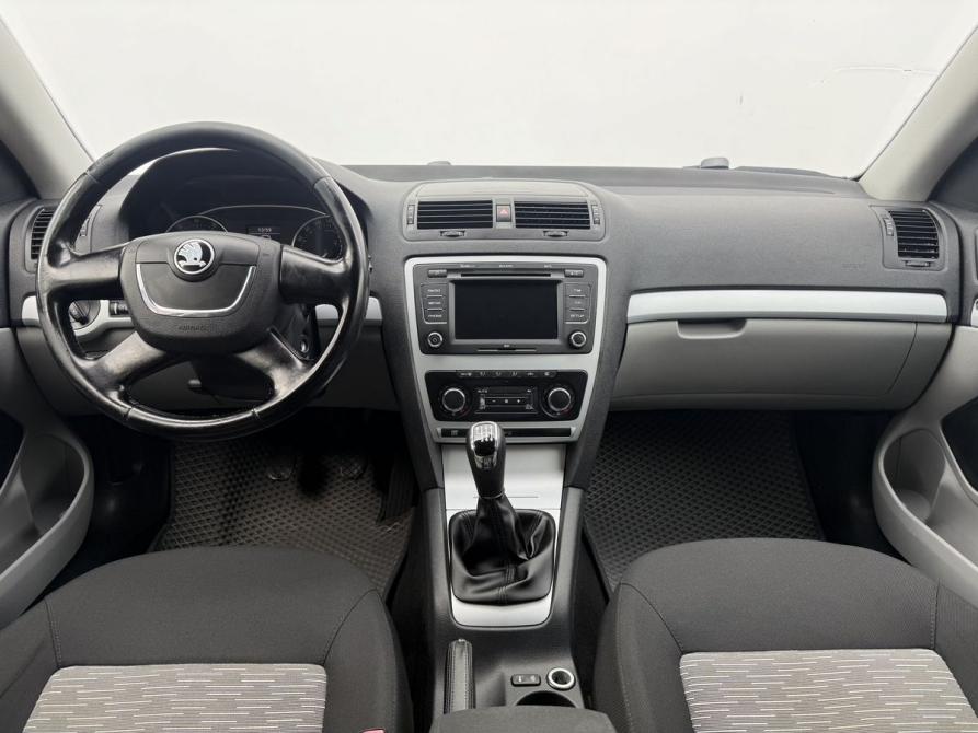 Skoda Octavia II (A5) Рестайлинг Москва  - изображение 12