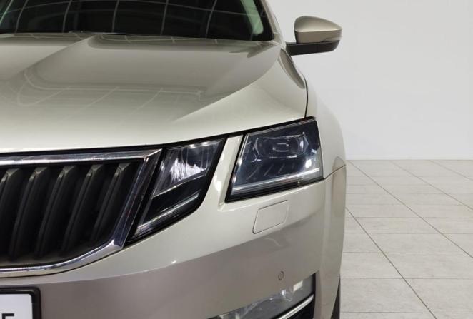 Skoda Octavia III (A7) Рестайлинг с пробегом 2020 года, цена 2 130 000 рублей, 137005 км, лифтбек, Автокод Объявления