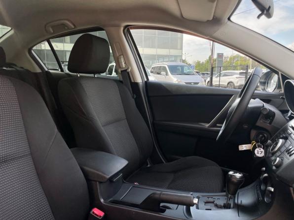 Mazda 3 II (BL) Рестайлинг с пробегом 2013 года, цена 877 000 рублей, 173875 км, седан, Автокод Объявления