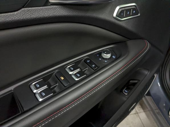 Geely Tugella I Рестайлинг с пробегом 2023 года, цена 2 850 000 рублей, 27145 км, внедорожник, Автокод Объявления