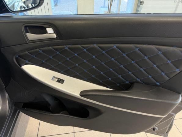 Hyundai Solaris I с пробегом 2012 года, цена 850 000 рублей, 139000 км, хэтчбек, Автокод Объявления