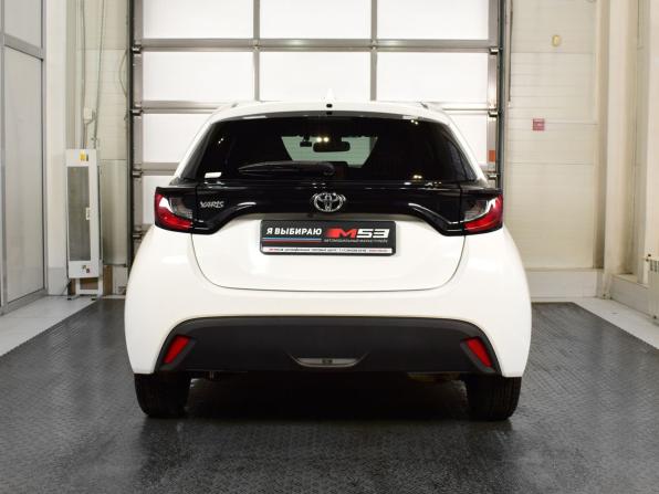 Toyota Yaris IV с пробегом 2021 года, цена 1 085 995 рублей, 95537 км, хэтчбек, Автокод Объявления