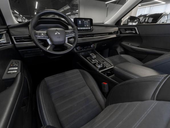 Mitsubishi Outlander IV с пробегом 2022 года, цена 4 050 000 рублей, 58520 км, внедорожник, Автокод Объявления
