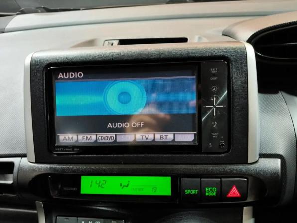 Toyota Wish II с пробегом 2010 года, цена 1 230 000 рублей, 205022 км, минивэн, Автокод Объявления