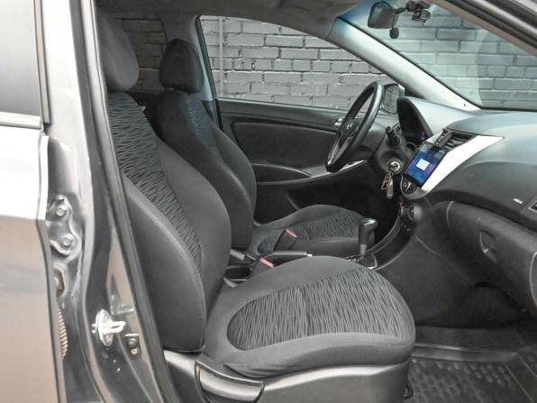 Hyundai Solaris I Рестайлинг с пробегом 2014 года, цена 680 000 рублей, 293461 км, седан, Автокод Объявления