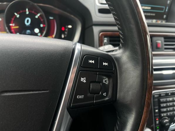 Volvo XC70 II Рестайлинг с пробегом 2013 года, цена 1 599 000 рублей, 169579 км, универсал, Автокод Объявления