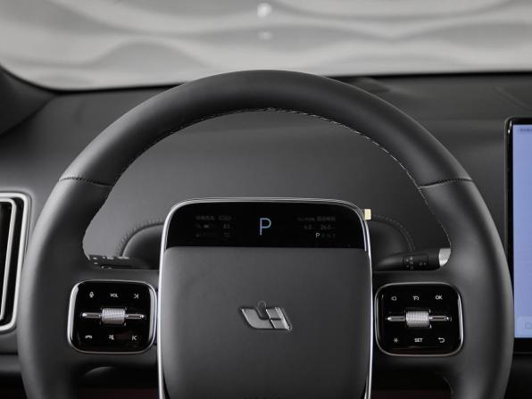 Новый Li Auto (Lixiang) L9 I Рестайлинг 2025 года, цена 12 090 000 рублей, внедорожник, Автокод Объявления