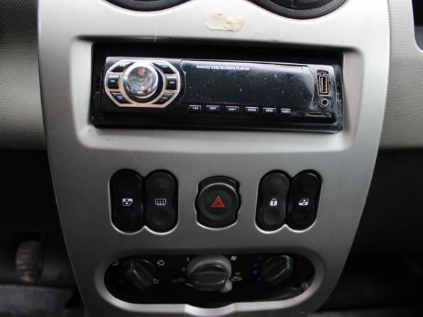 Renault Logan I Рестайлинг с пробегом 2010 года, цена 119 000 рублей, 482433 км, седан, Автокод Объявления