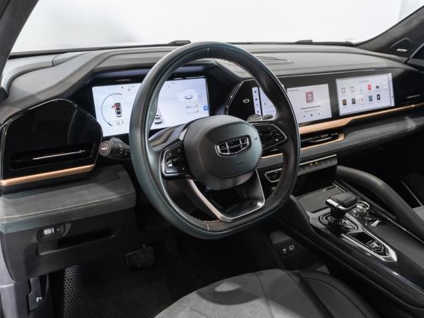 Geely Monjaro I с пробегом 2023 года, цена 3 271 000 рублей, 57738 км, внедорожник, Автокод Объявления
