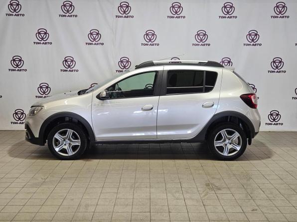 Renault Sandero II Рестайлинг с пробегом 2019 года, цена 1 148 000 рублей, 75655 км, хэтчбек, Автокод Объявления