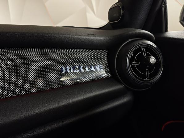 Mini Hatch III (F55/F56) Рестайлинг 2 с пробегом 2022 года, цена 3 300 000 рублей, 56066 км, хэтчбек, Автокод Объявления