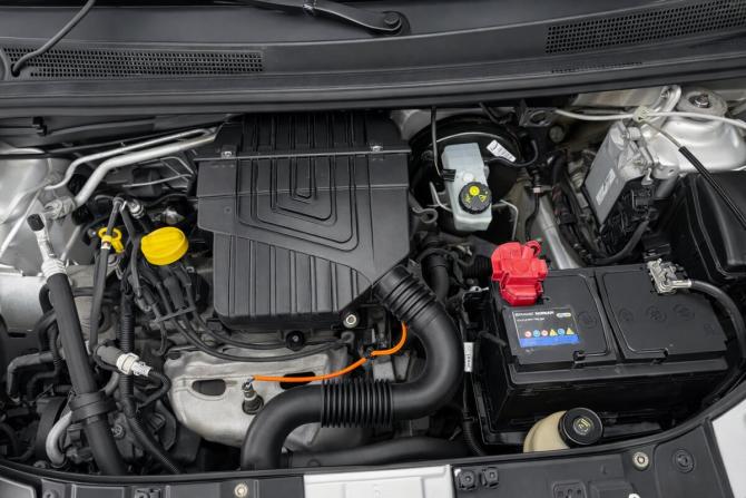Renault Sandero II с пробегом 2017 года, цена 1 005 000 рублей, 99423 км, хэтчбек, Автокод Объявления