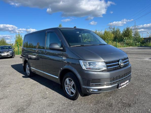 Volkswagen Caravelle T6 с пробегом 2019 года, цена 3 450 000 рублей, 135000 км, минивэн, Автокод Объявления