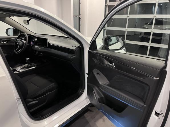 Haval Jolion I Рестайлинг с пробегом 2024 года, цена 2 060 000 рублей, 30340 км, внедорожник, Автокод Объявления