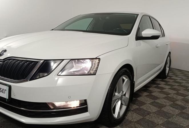 Skoda Octavia III (A7) Рестайлинг с пробегом 2019 года, цена 1 980 000 рублей, 174345 км, лифтбек, Автокод Объявления