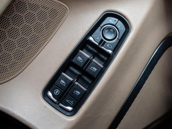 Porsche Panamera I с пробегом 2010 года, цена 2 960 000 рублей, 187159 км, лифтбек, Автокод Объявления