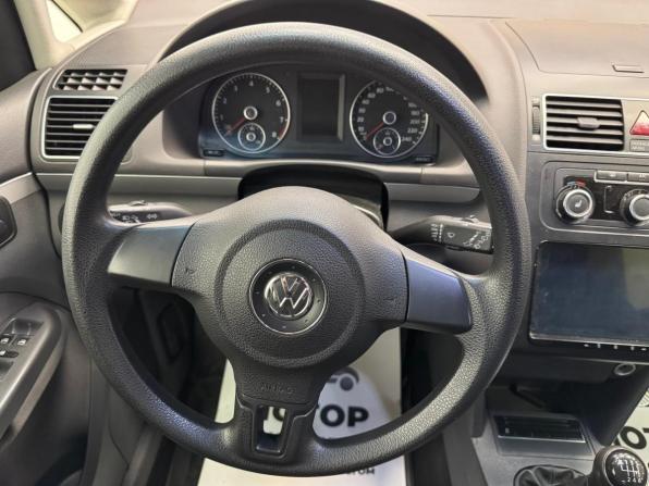 Volkswagen Touran I Рестайлинг 2 с пробегом 2013 года, цена 1 025 000 рублей, 142608 км, компактвэн, Автокод Объявления