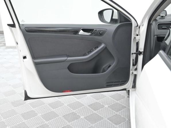 Volkswagen Jetta VI с пробегом 2014 года, цена 619 000 рублей, 126000 км, седан, Автокод Объявления