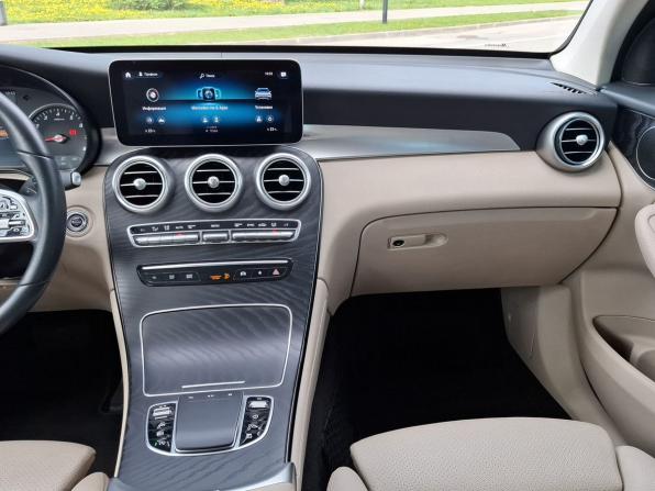 Mercedes-Benz GLC I (X253) Рестайлинг с пробегом 2019 года, цена 4 290 000 рублей, 49103 км, внедорожник, Автокод Объявления
