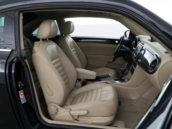Volkswagen Beetle II (A5) с пробегом 2014 года, цена 1 449 050 рублей, 213579 км, хэтчбек, Автокод Объявления