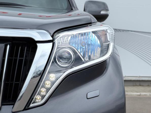 Toyota Land Cruiser Prado 150 Series Рестайлинг 1 с пробегом 2015 года, цена 3 340 000 рублей, 218793 км, внедорожник, Автокод Объявления