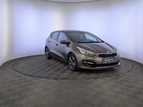 Kia Ceed II Рестайлинг с пробегом 2017 года, цена 1 210 000 рублей, 177682 км, хэтчбек, Автокод Объявления