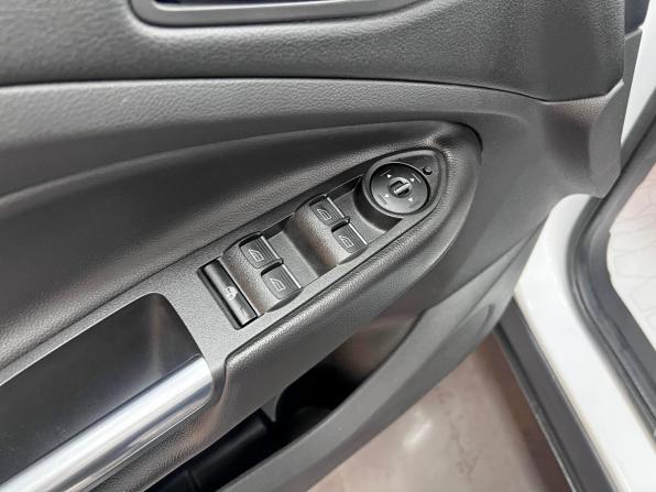 Ford Kuga II с пробегом 2013 года, цена 1 350 000 рублей, 157502 км, внедорожник, Автокод Объявления