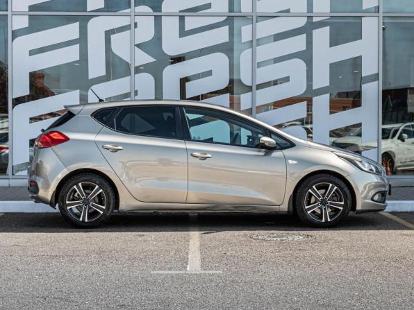 Kia Ceed II с пробегом 2013 года, цена 1 177 000 рублей, 184339 км, хэтчбек, Автокод Объявления