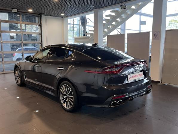 Kia Stinger I с пробегом 2019 года, цена 1 990 000 рублей, 159667 км, лифтбек, Автокод Объявления