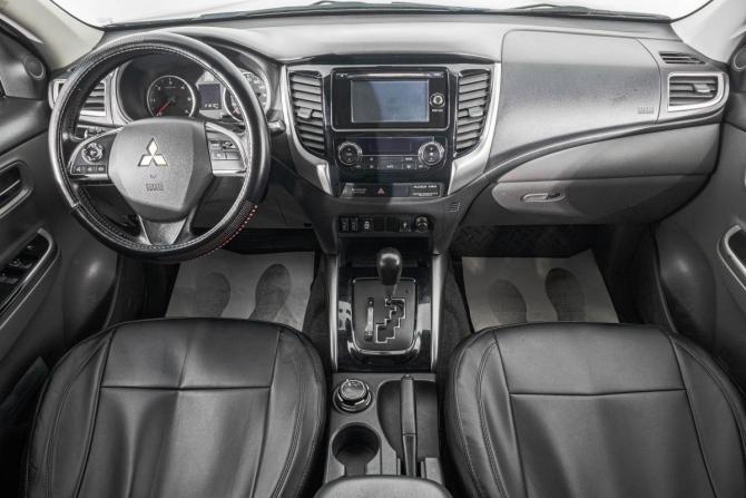 Mitsubishi L200 V с пробегом 2016 года, цена 1 999 000 рублей, 218000 км, offers.body_type.unknown, Автокод Объявления