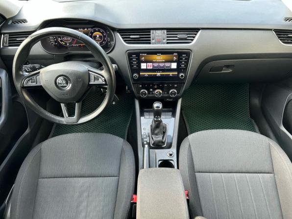 Skoda Octavia III (A7) Рестайлинг с пробегом 2019 года, цена 2 245 000 рублей, 114759 км, лифтбек, Автокод Объявления