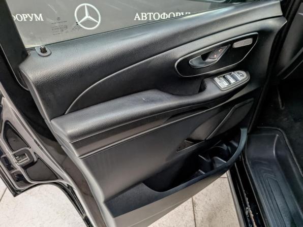 Mercedes-Benz V-Класс III (W447) Рестайлинг с пробегом 2019 года, цена 3 100 000 рублей, 341798 км, минивэн, Автокод Объявления