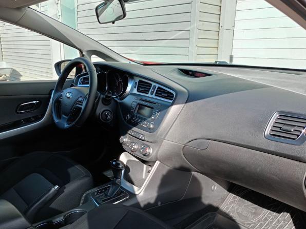 Kia Ceed II с пробегом 2012 года, цена 977 000 рублей, 182000 км, хэтчбек, Автокод Объявления