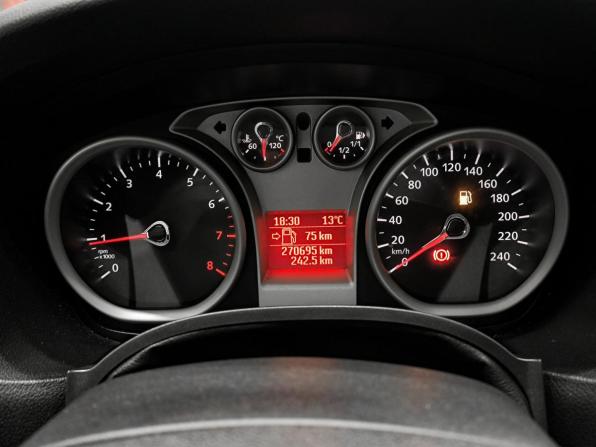 Ford Focus II Рестайлинг с пробегом 2011 года, цена 499 000 рублей, 270691 км, хэтчбек, Автокод Объявления