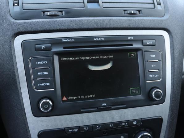 Skoda Octavia II (A5) Рестайлинг с пробегом 2011 года, цена 590 000 рублей, 377698 км, лифтбек, Автокод Объявления