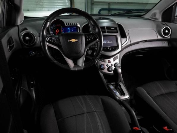 Chevrolet Aveo II с пробегом 2015 года, цена 819 000 рублей, 138520 км, хэтчбек, Автокод Объявления