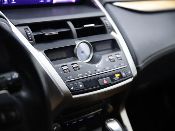 Lexus NX I Рестайлинг с пробегом 2017 года, цена 2 990 000 рублей, 100547 км, внедорожник, Автокод Объявления