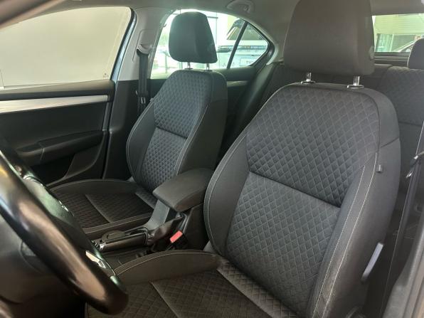 Skoda Octavia III (A7) с пробегом 2016 года, цена 1 349 000 рублей, 220619 км, лифтбек, Автокод Объявления