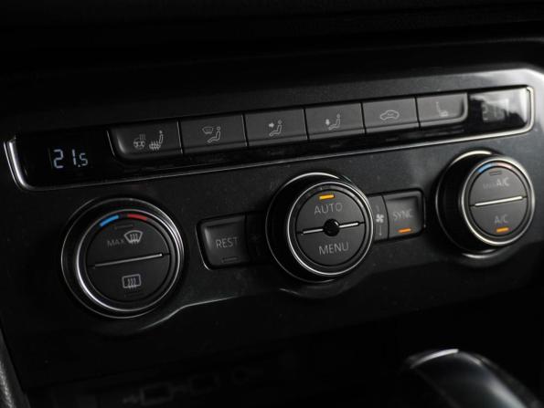 Volkswagen Tiguan II с пробегом 2020 года, цена 2 699 000 рублей, 62993 км, внедорожник, Автокод Объявления
