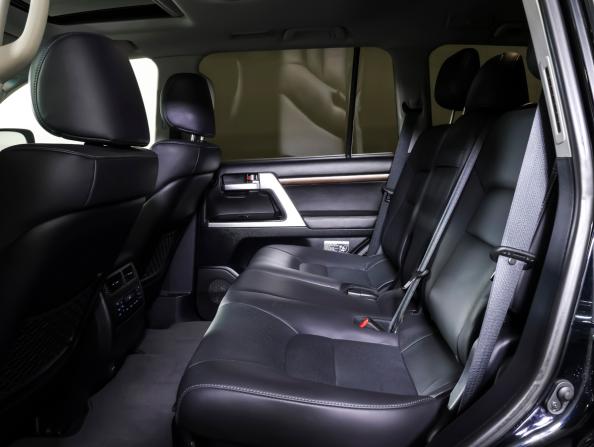 Toyota Land Cruiser 200 Series Рестайлинг 2 с пробегом 2019 года, цена 8 387 000 рублей, 31050 км, внедорожник, Автокод Объявления