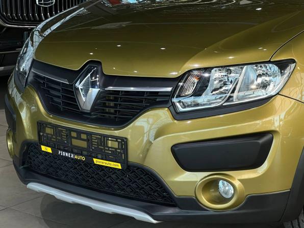Renault Sandero II с пробегом 2017 года, цена 1 235 000 рублей, 89100 км, хэтчбек, Автокод Объявления