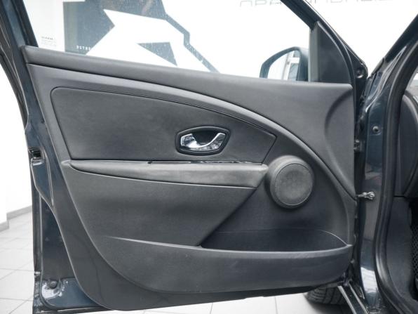 Renault Megane III Рестайлинг с пробегом 2013 года, цена 987 500 рублей, 172000 км, универсал, Автокод Объявления