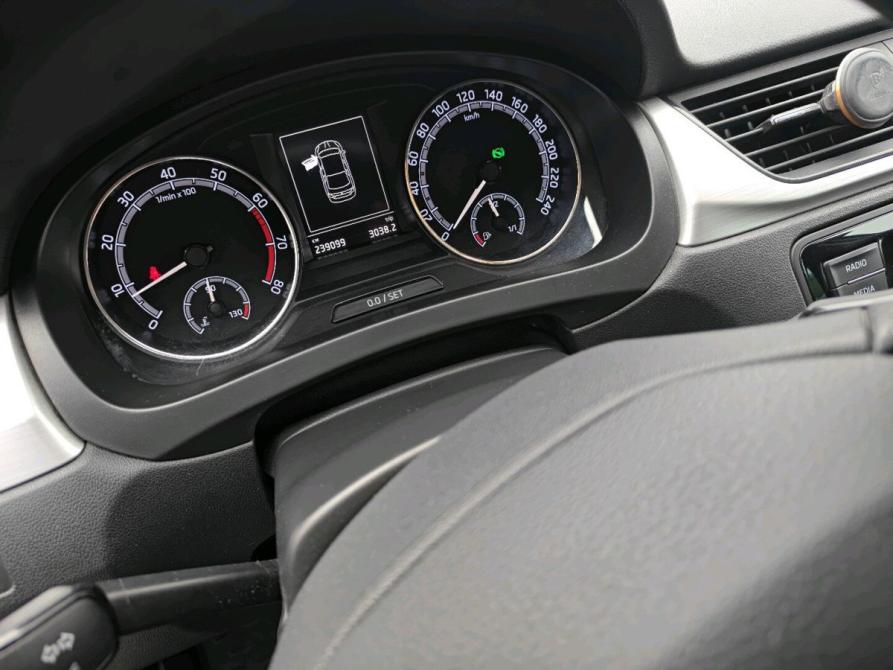 Skoda Rapid I Рестайлинг Москва  - изображение 3