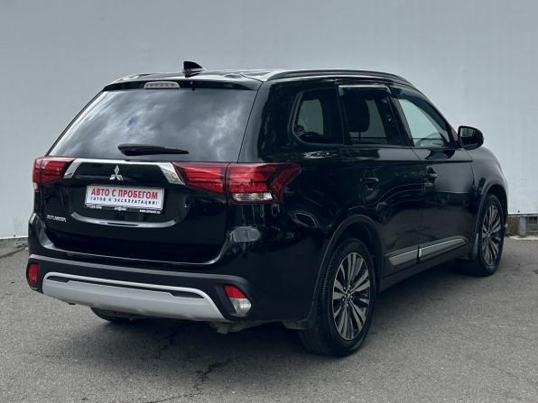 Mitsubishi Outlander III Рестайлинг 3 с пробегом 2021 года, цена 1 950 000 рублей, 130000 км, внедорожник, Автокод Объявления