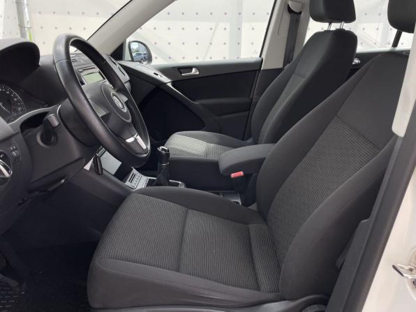 Volkswagen Tiguan I Рестайлинг с пробегом 2012 года, цена 1 190 000 рублей, 131851 км, внедорожник, Автокод Объявления