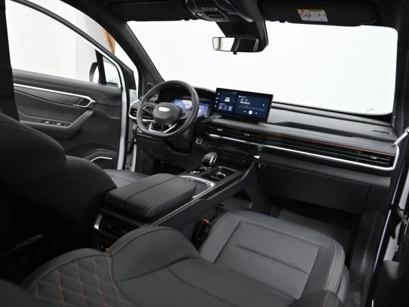 Geely Okavango I Рестайлинг с пробегом 2024 года, цена 2 699 000 рублей, 32000 км, внедорожник, Автокод Объявления